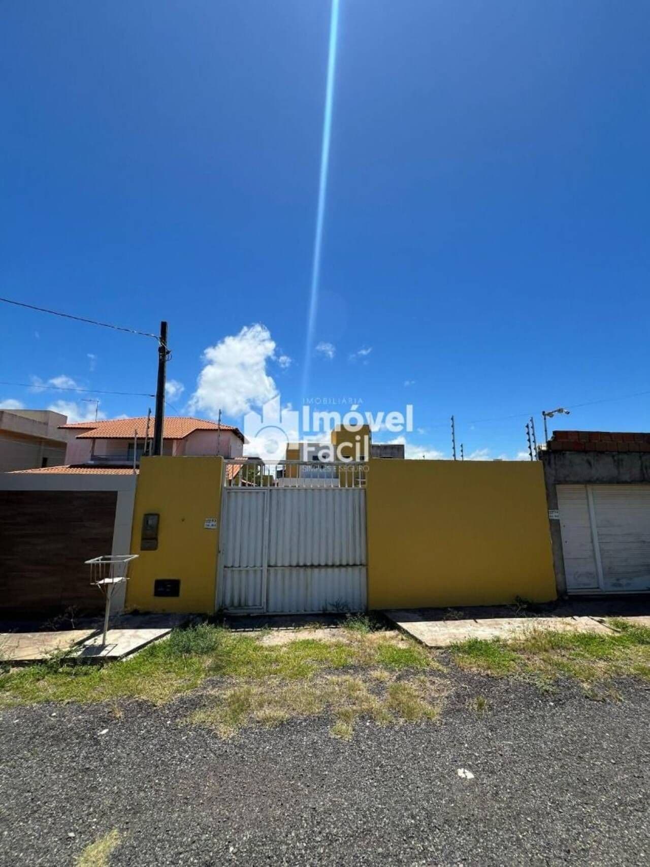 Casa com 3 quartos, 108 m² — Arembepe - Camaçari/BA