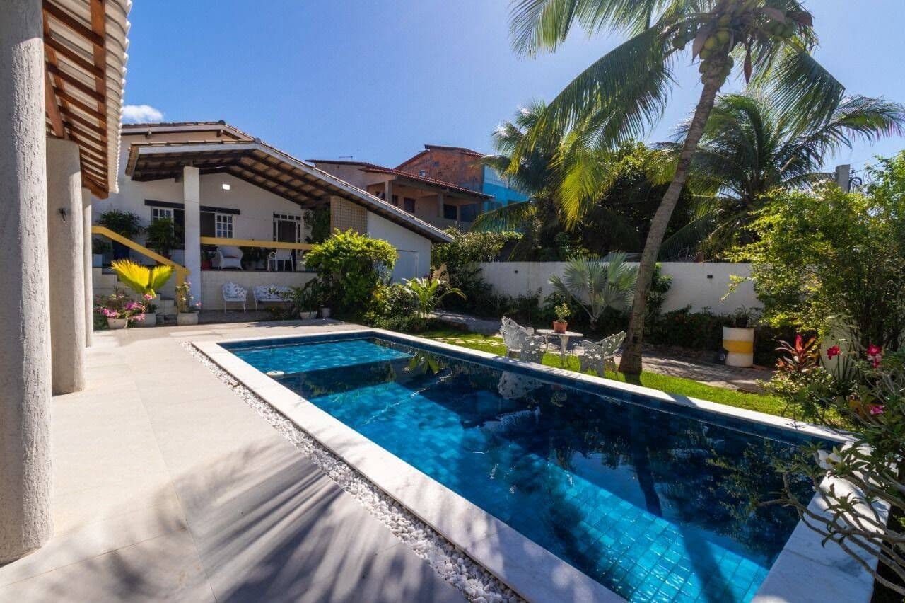 Casa com 3 quartos, 250 m² — Jauá - Camaçari/BA